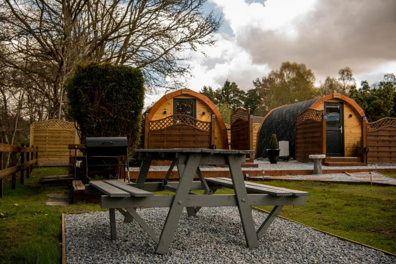 Highland & Transylvania Glamping Pods ロイブリッジ エクステリア 写真