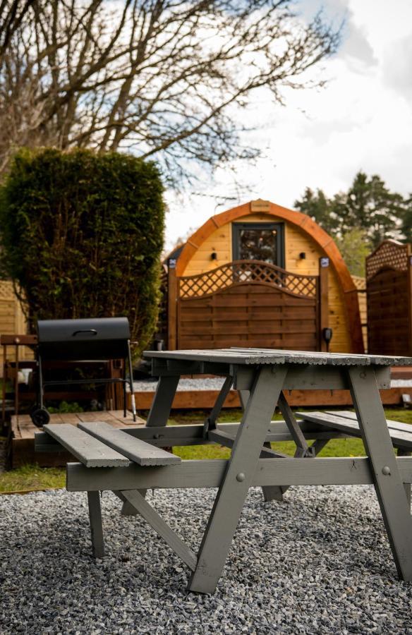 Highland & Transylvania Glamping Pods ロイブリッジ エクステリア 写真
