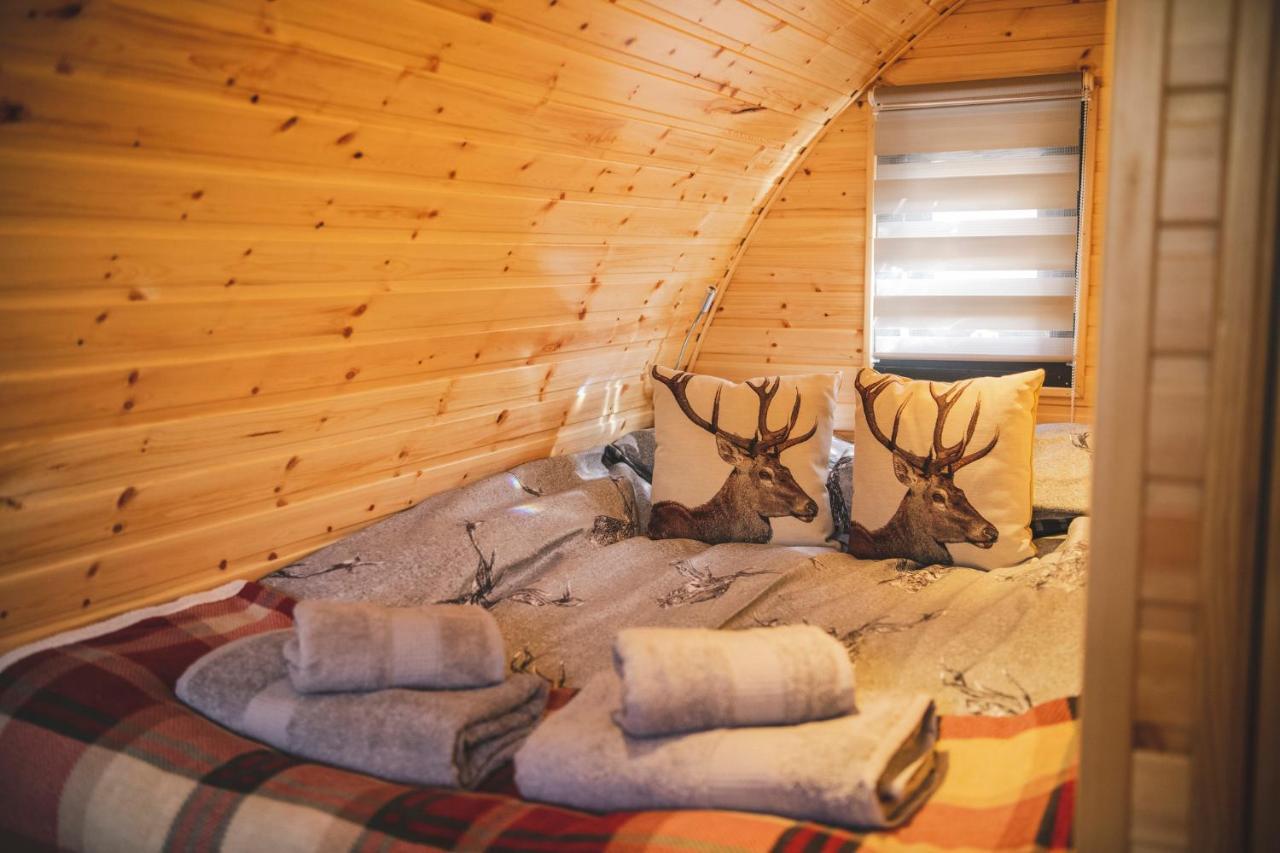 Highland & Transylvania Glamping Pods ロイブリッジ エクステリア 写真