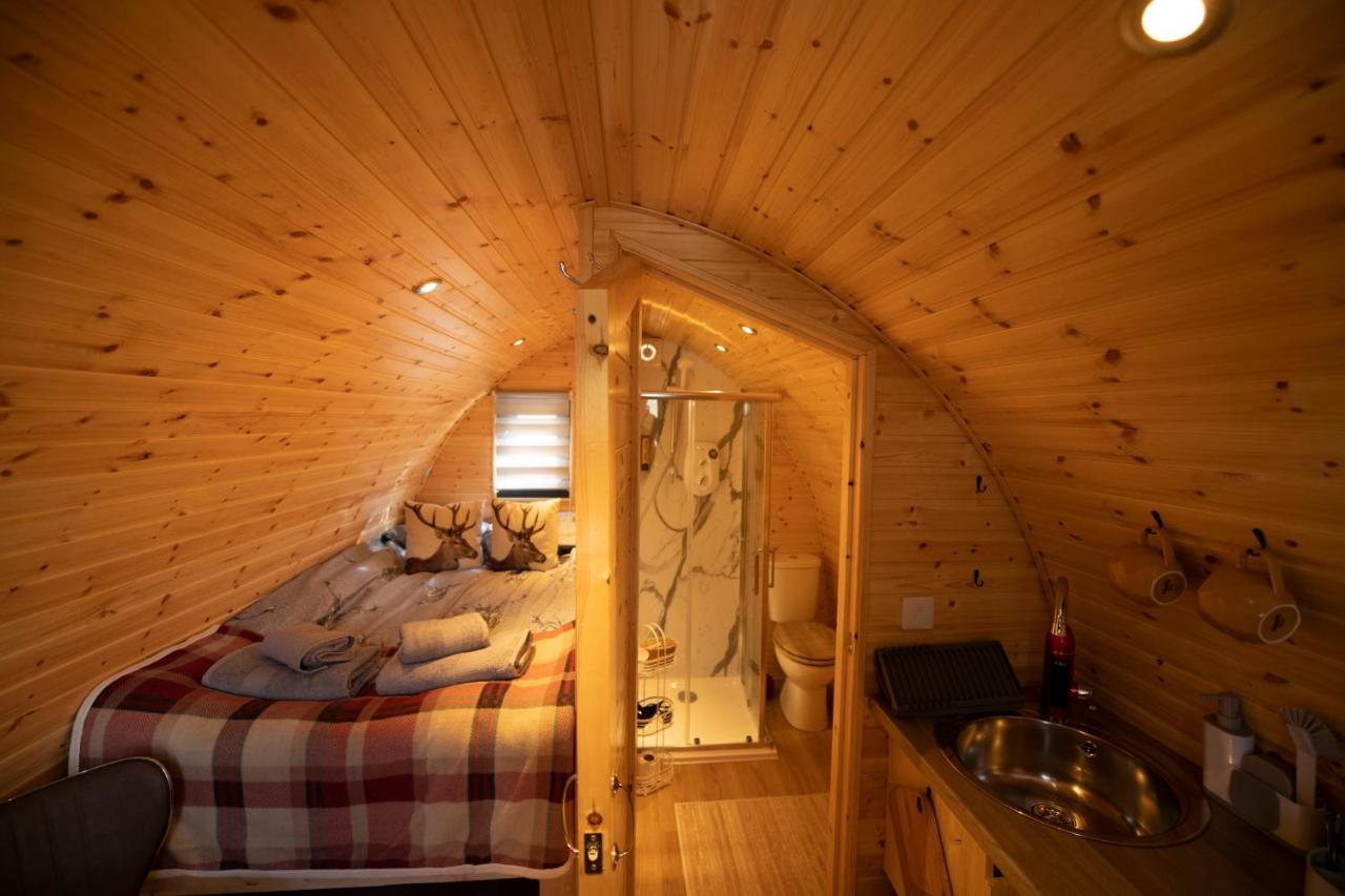 Highland & Transylvania Glamping Pods ロイブリッジ エクステリア 写真