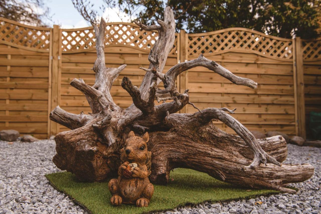 Highland & Transylvania Glamping Pods ロイブリッジ エクステリア 写真