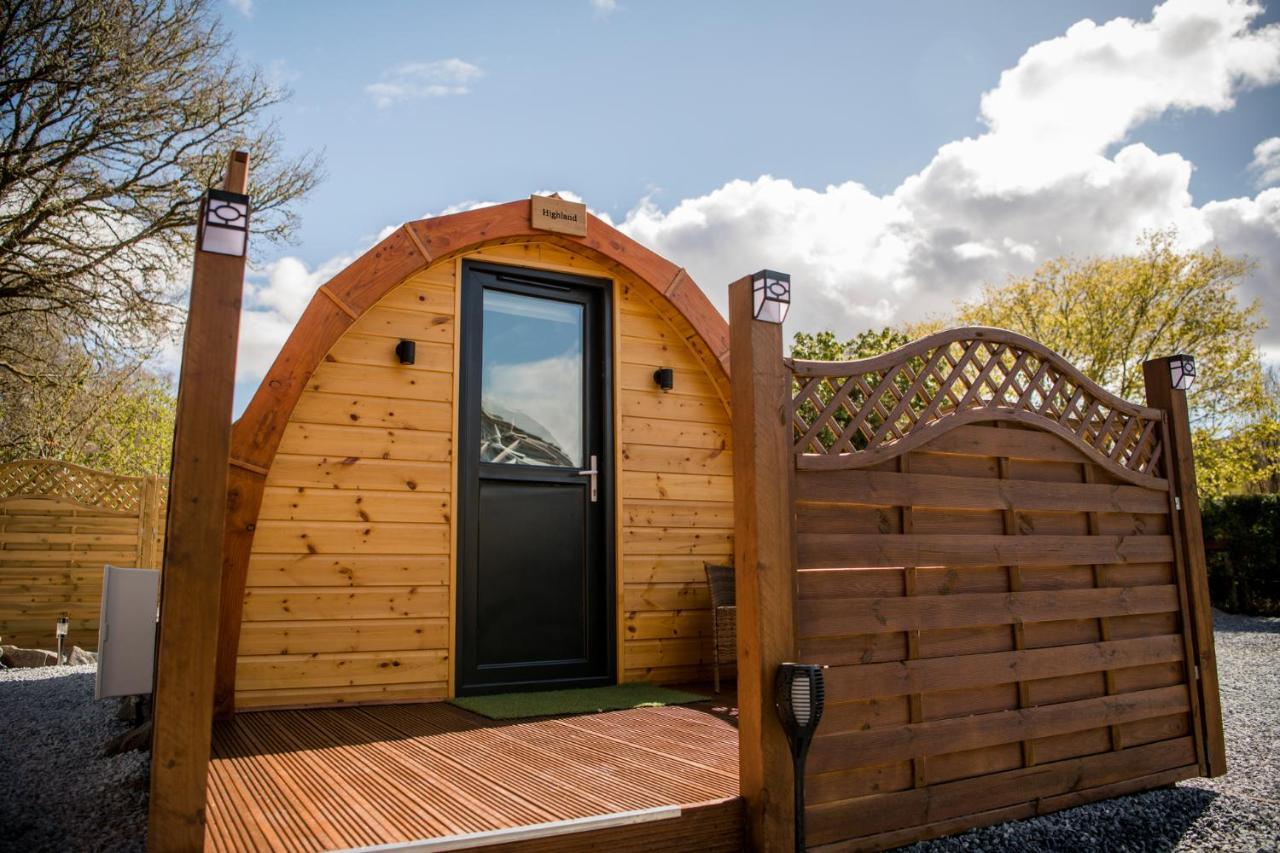 Highland & Transylvania Glamping Pods ロイブリッジ エクステリア 写真